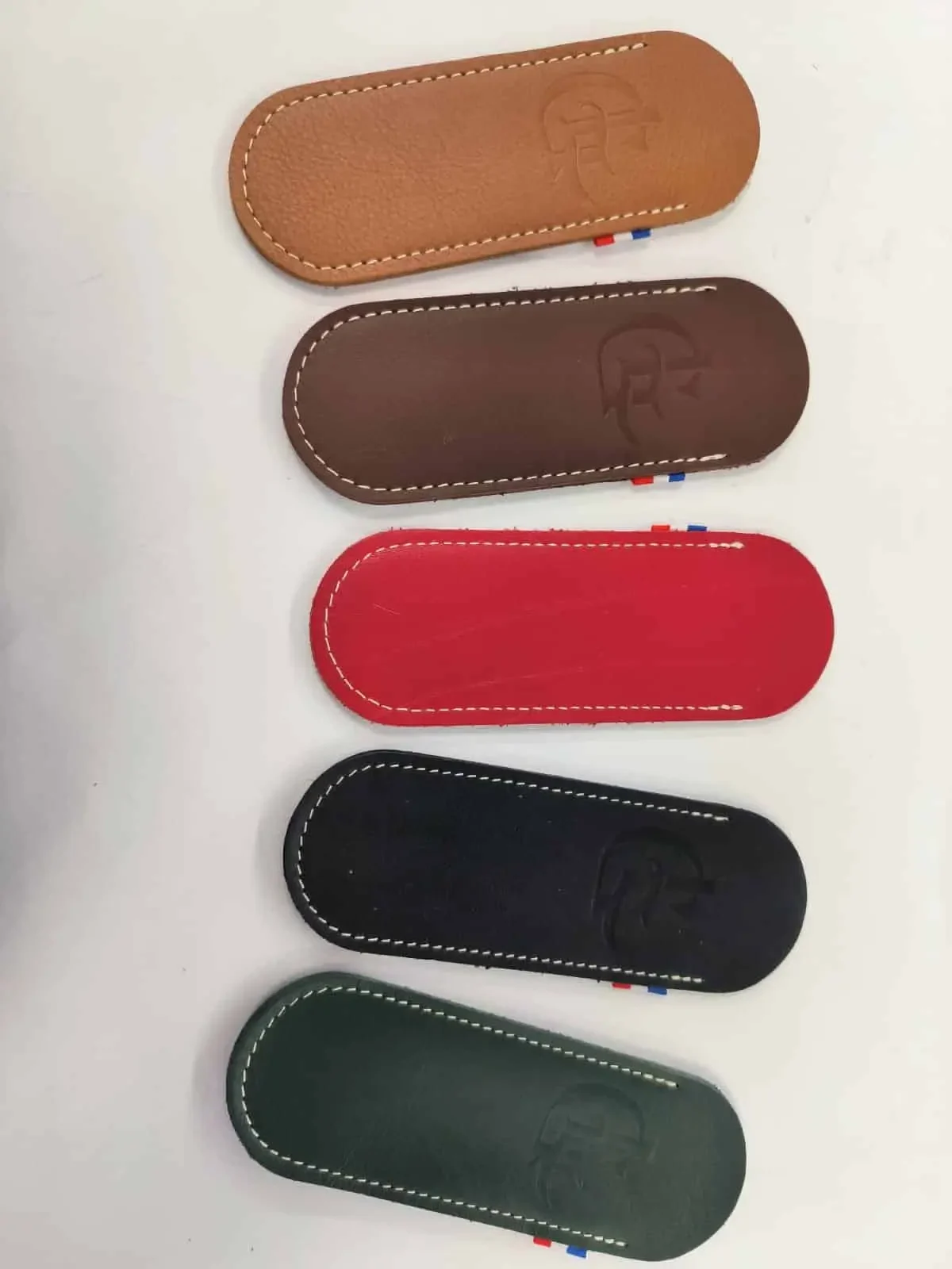 Étui en cuir pour couteau pliant – cousu main — vue 2